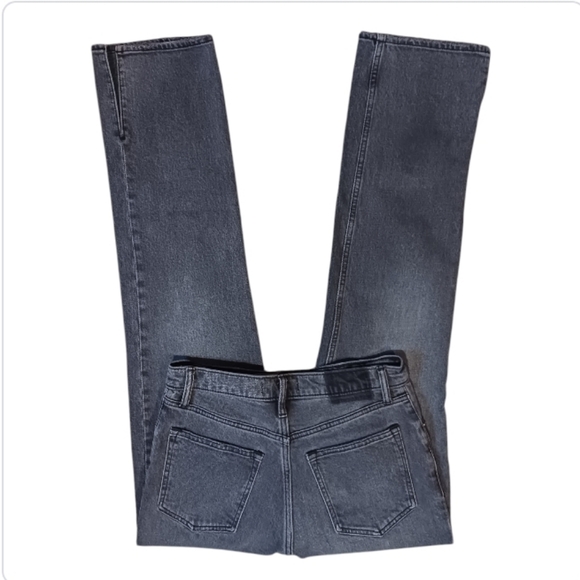 Abercrombie & Fitch The 90s Straight Ultra High Rise Jeans Hem Slit - Picture 5 of 14